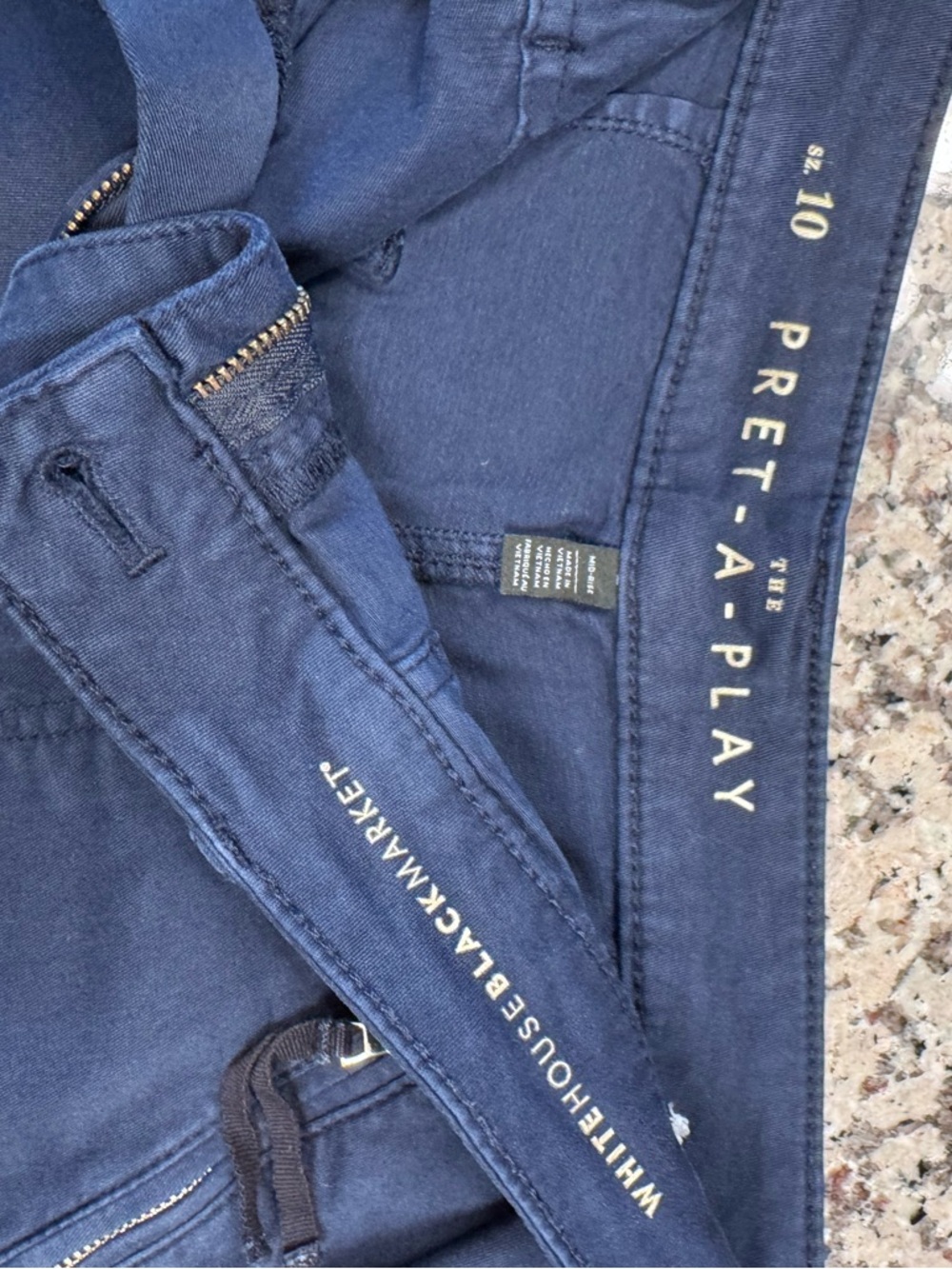 White House Black Market Navy Utility Zip-Pocket Shorts - Picture 3 of 3